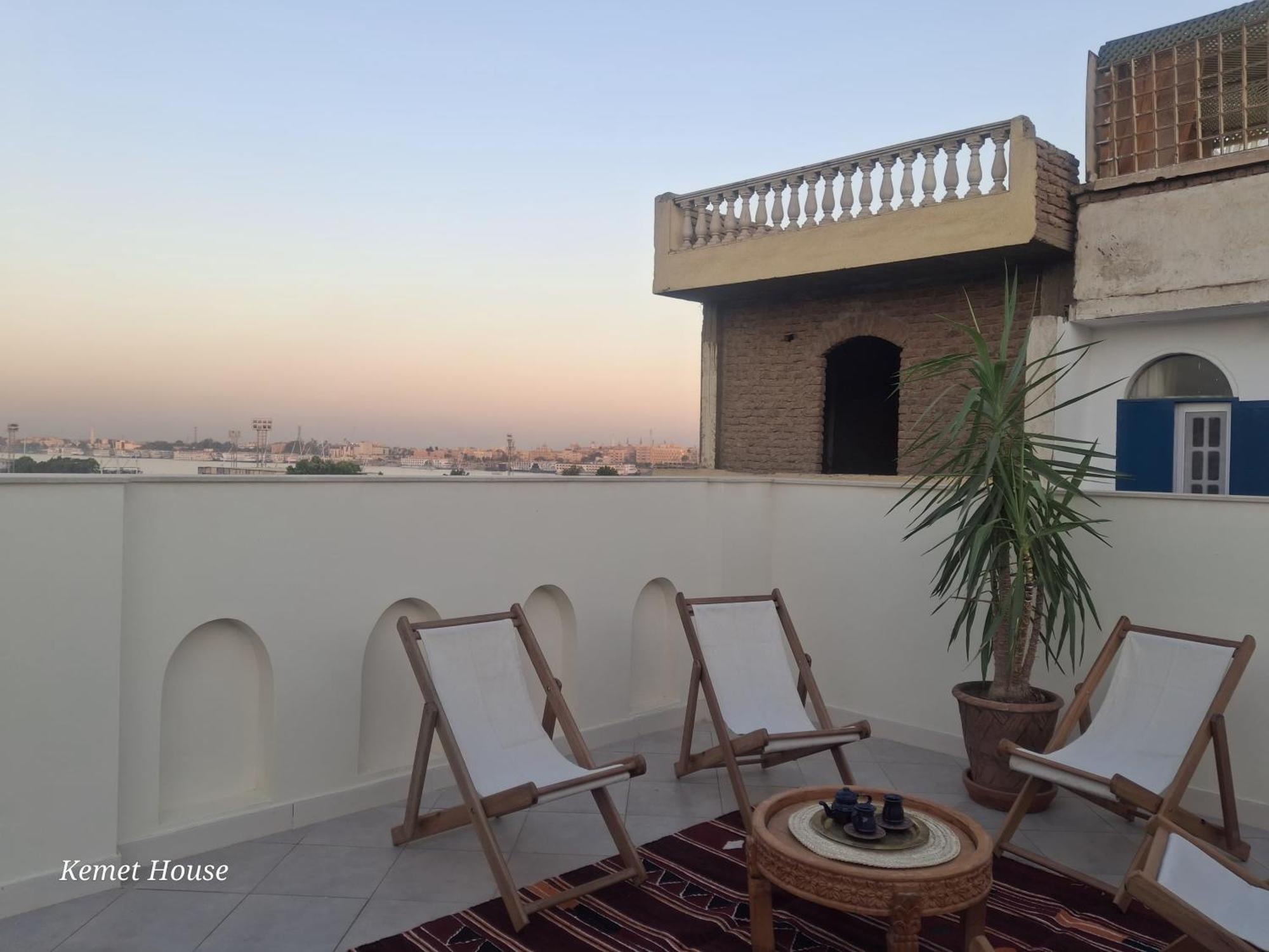 Kemet House Hotel Луксор Екстериор снимка